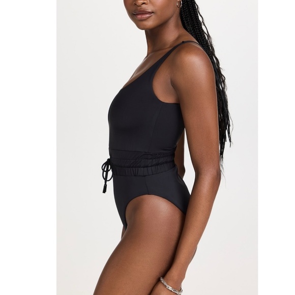 Waist Framer One Piece | Good American - Picture 3 of 4